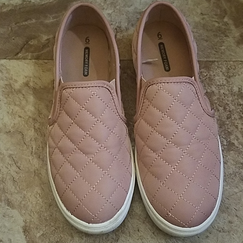 **SOLD**Time and tru slip ons